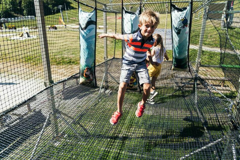 © Trampoline Géant - Tyrolienne - David Malacrida