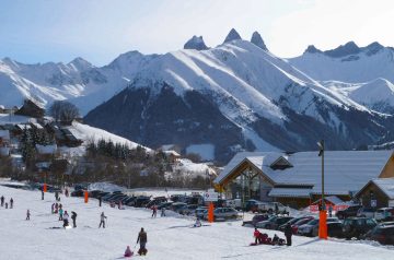 © Les Aiguilles d'Arves en hiver - Office de Tourisme SJA