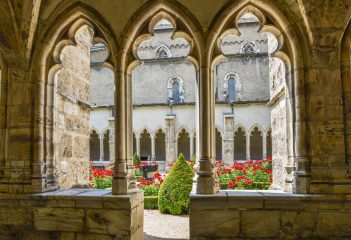 Cloître Saint-Jean-de-Maurienne