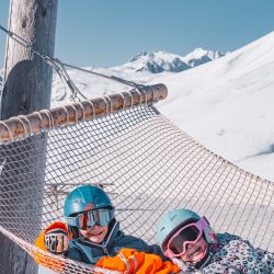 ©CorbierTourisme_H22-23_Ski famille (53)